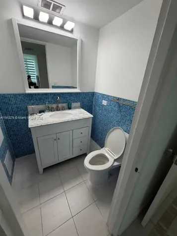 5055 Collins Avenue Miami Beach FL 33140