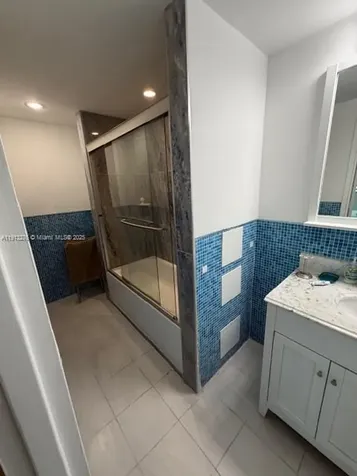 5055 Collins Avenue Miami Beach FL 33140