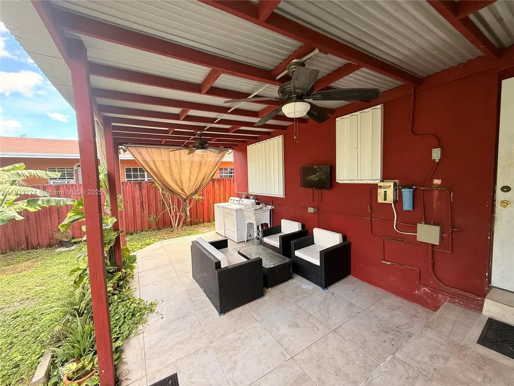 2435 Wilson Street Hollywood FL 33020