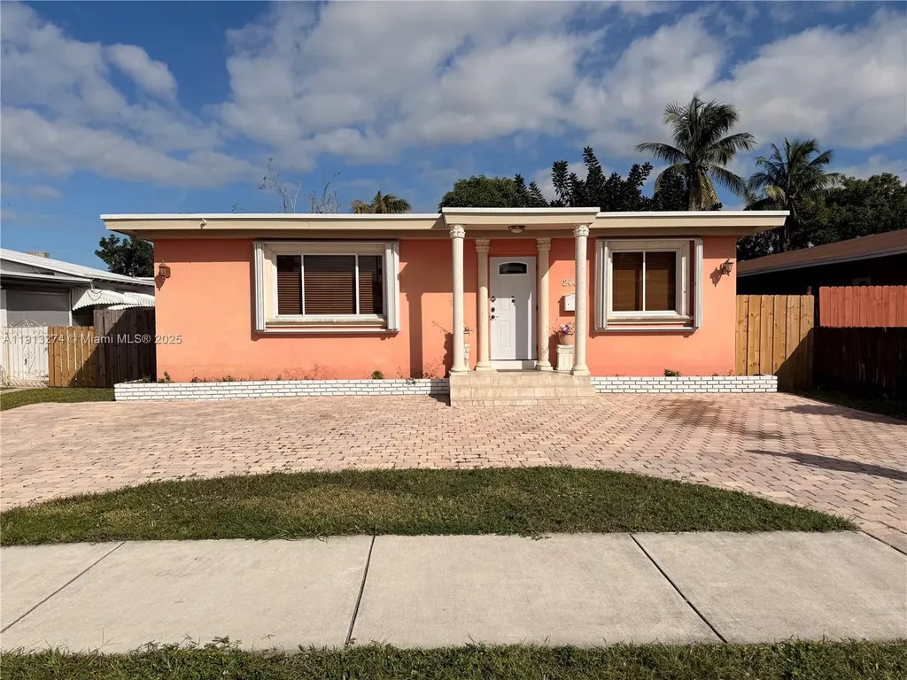 2435 Wilson Street Hollywood FL 33020