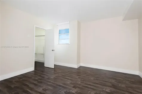 300 NW 42nd Avenue Miami FL 33126