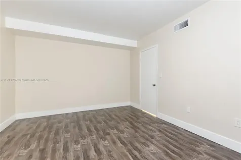 300 NW 42nd Avenue Miami FL 33126