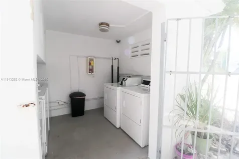 3071 SW 27th Avenue Miami FL 33133