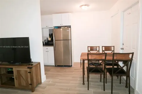 3071 SW 27th Avenue Miami FL 33133