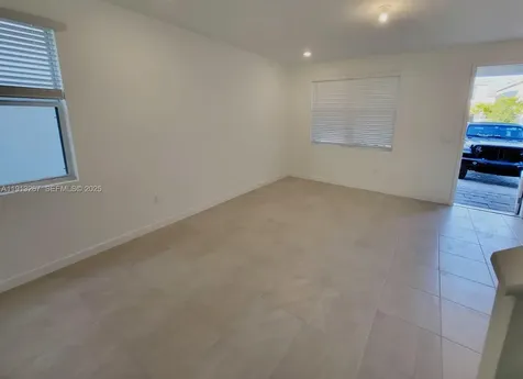 1683 SE 7th Lane Homestead FL 33033
