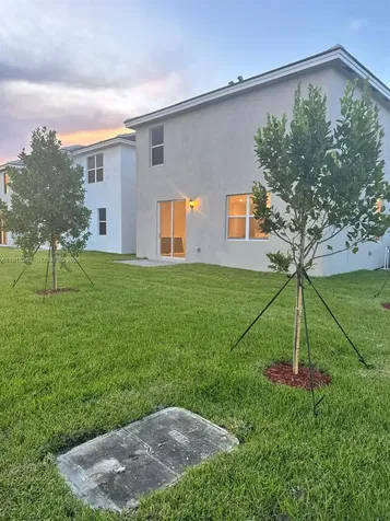 1683 SE 7th Lane Homestead FL 33033