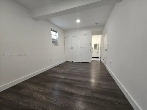1629 SW 6th Street Miami FL 33135