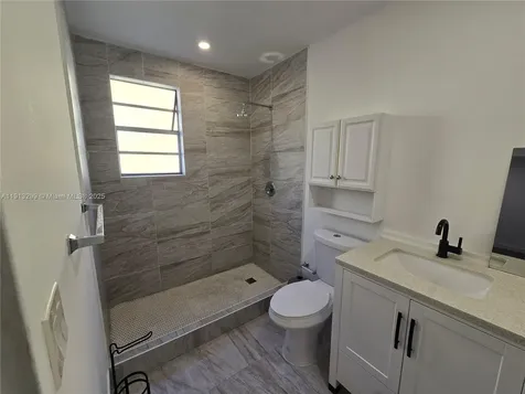 1629 SW 6th Street Miami FL 33135
