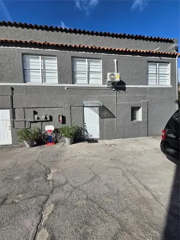 1629 SW 6th Street Miami FL 33135