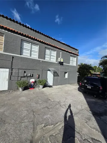 1629 SW 6th Street Miami FL 33135