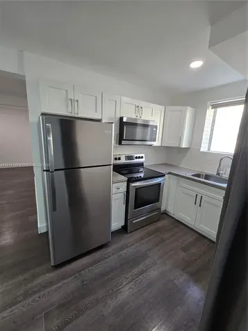 1629 SW 6th Street Miami FL 33135