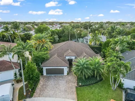 2310 NW 189th Avenue Pembroke Pines FL 33029