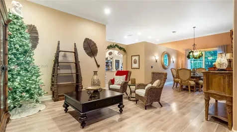 2310 NW 189th Avenue Pembroke Pines FL 33029