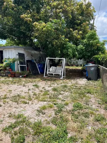 4620 SW 26th Street West Park FL 33023