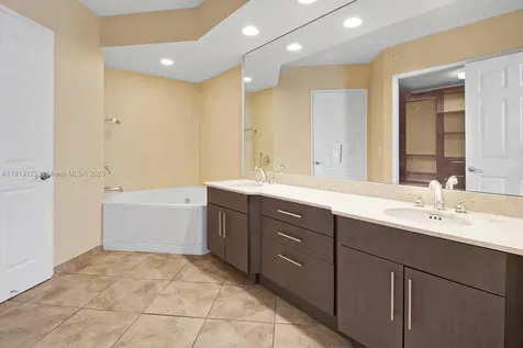 3370 Hidden Bay Drive Aventura FL 33180
