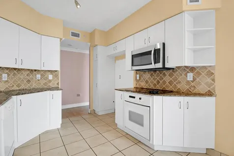 3370 Hidden Bay Drive Aventura FL 33180