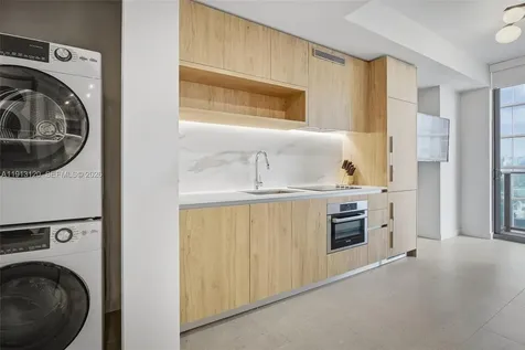11 NE 6th Street Miami FL 33132