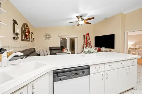 7416 W 32nd Avenue Hialeah FL 33018