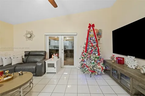 7416 W 32nd Avenue Hialeah FL 33018