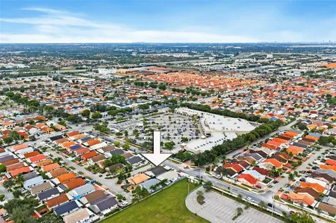 7416 W 32nd Avenue Hialeah FL 33018