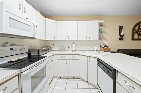 7416 W 32nd Avenue Hialeah FL 33018