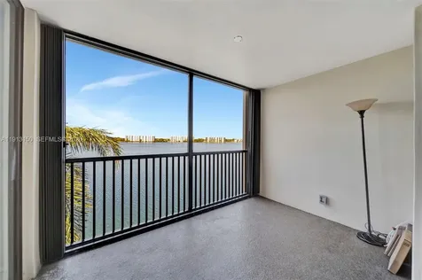 117 Lake Emerald Drive Oakland Park FL 33309
