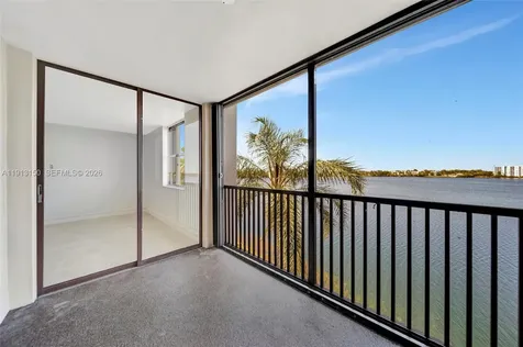 117 Lake Emerald Drive Oakland Park FL 33309