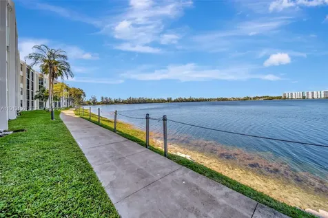 117 Lake Emerald Drive Oakland Park FL 33309