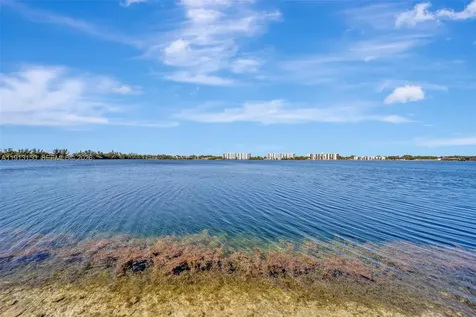 117 Lake Emerald Drive Oakland Park FL 33309