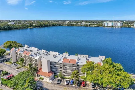 117 Lake Emerald Drive Oakland Park FL 33309