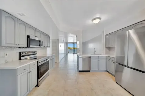 117 Lake Emerald Drive Oakland Park FL 33309