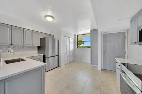 117 Lake Emerald Drive Oakland Park FL 33309