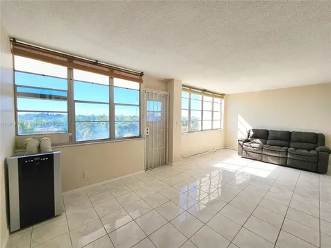 2025 NE 164th Street North Miami Beach FL 33162