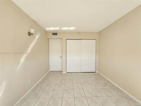 2025 NE 164th Street North Miami Beach FL 33162