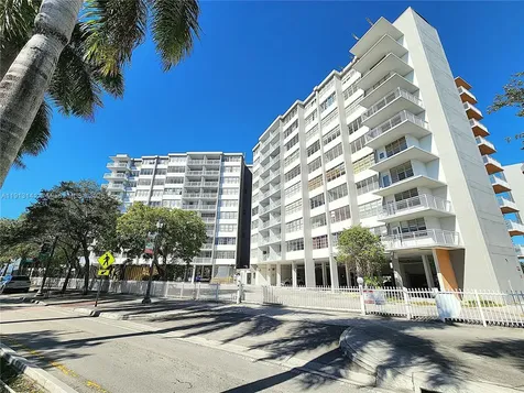 2025 NE 164th Street North Miami Beach FL 33162