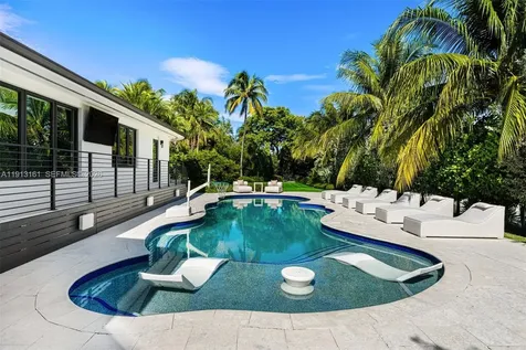 2801 Flamingo Drive Miami Beach FL 33140