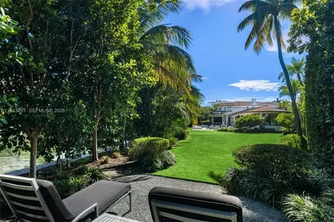 2801 Flamingo Drive Miami Beach FL 33140