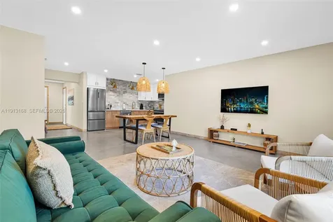1012 NE 2nd Street Hallandale Beach FL 33009