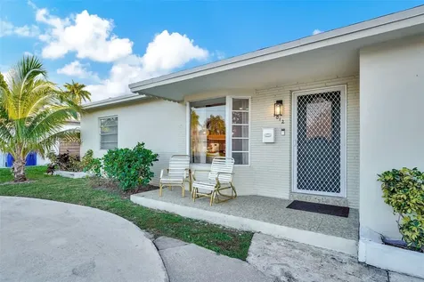 1012 NE 2nd Street Hallandale Beach FL 33009