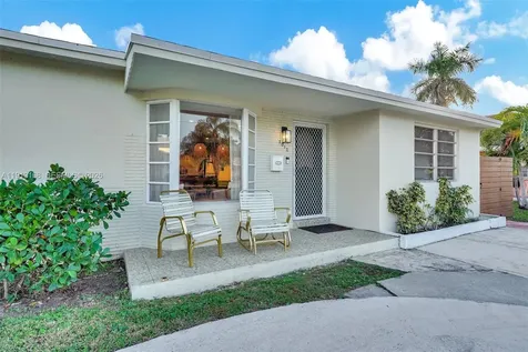 1012 NE 2nd Street Hallandale Beach FL 33009