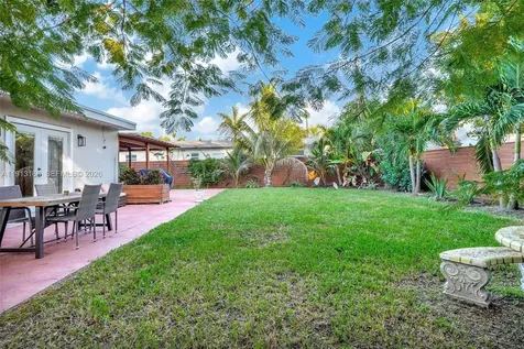 1012 NE 2nd Street Hallandale Beach FL 33009