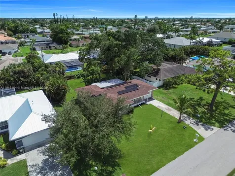 246 SE 44th Street Cape Coral FL 33904