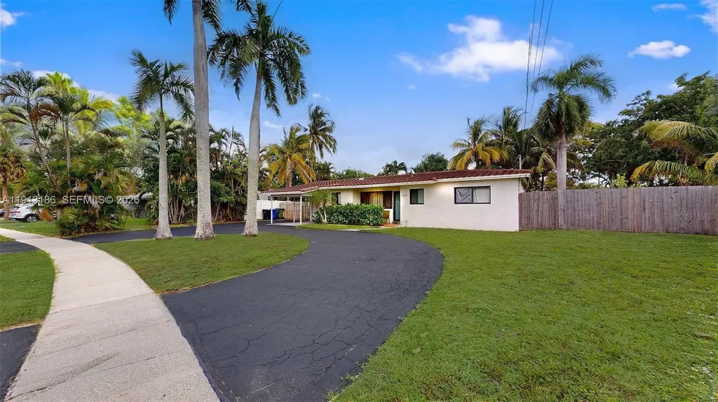 1630 SW 23rd Avenue Fort Lauderdale FL 33312
