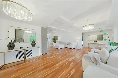 6100 La Gorce Drive Miami Beach FL 33140