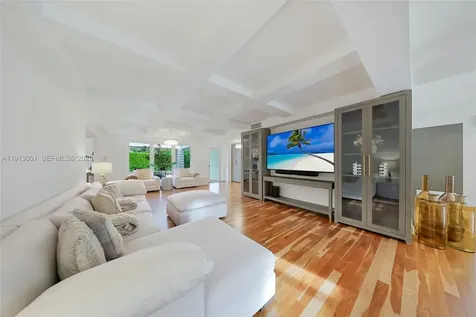 6100 La Gorce Drive Miami Beach FL 33140