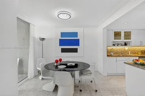 181 Crandon Boulevard Key Biscayne FL 33149