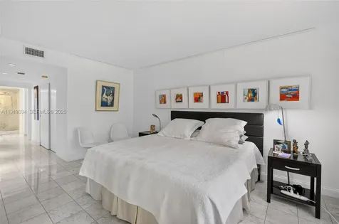 181 Crandon Boulevard Key Biscayne FL 33149