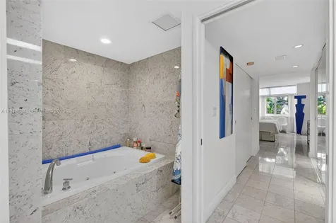 181 Crandon Boulevard Key Biscayne FL 33149
