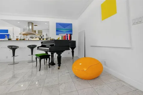181 Crandon Boulevard Key Biscayne FL 33149