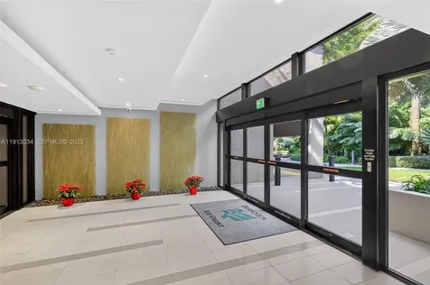 181 Crandon Boulevard Key Biscayne FL 33149